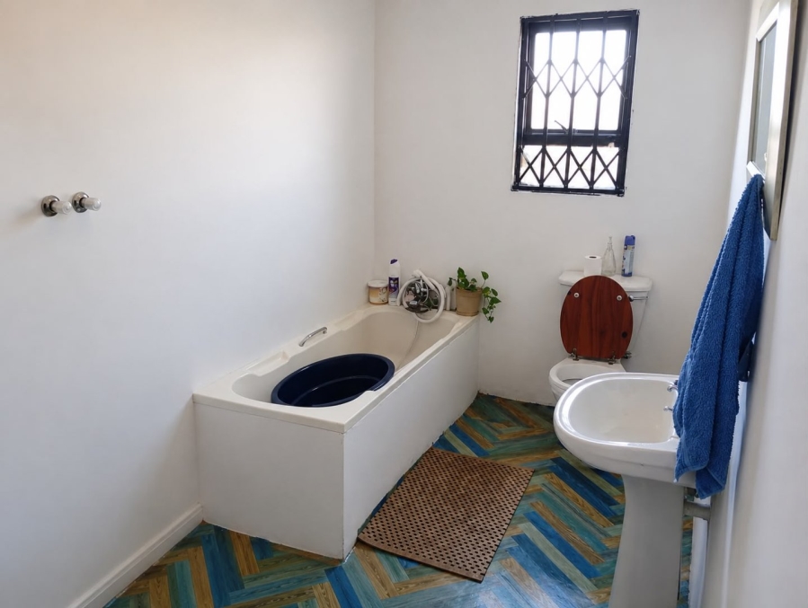 4 Bedroom Property for Sale in Delft South Western Cape
